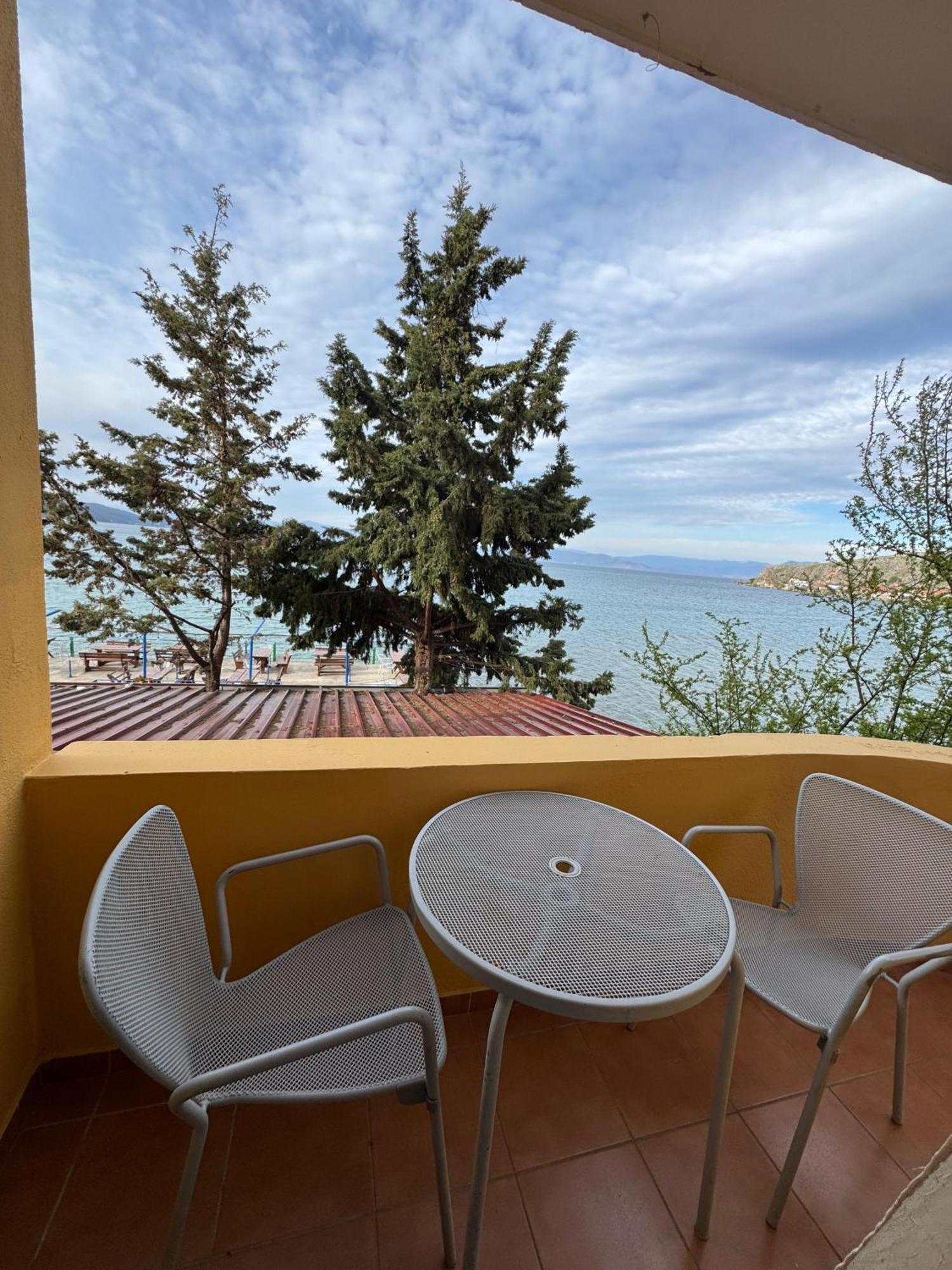 Hotel Restorant Leza Lini Exterior foto